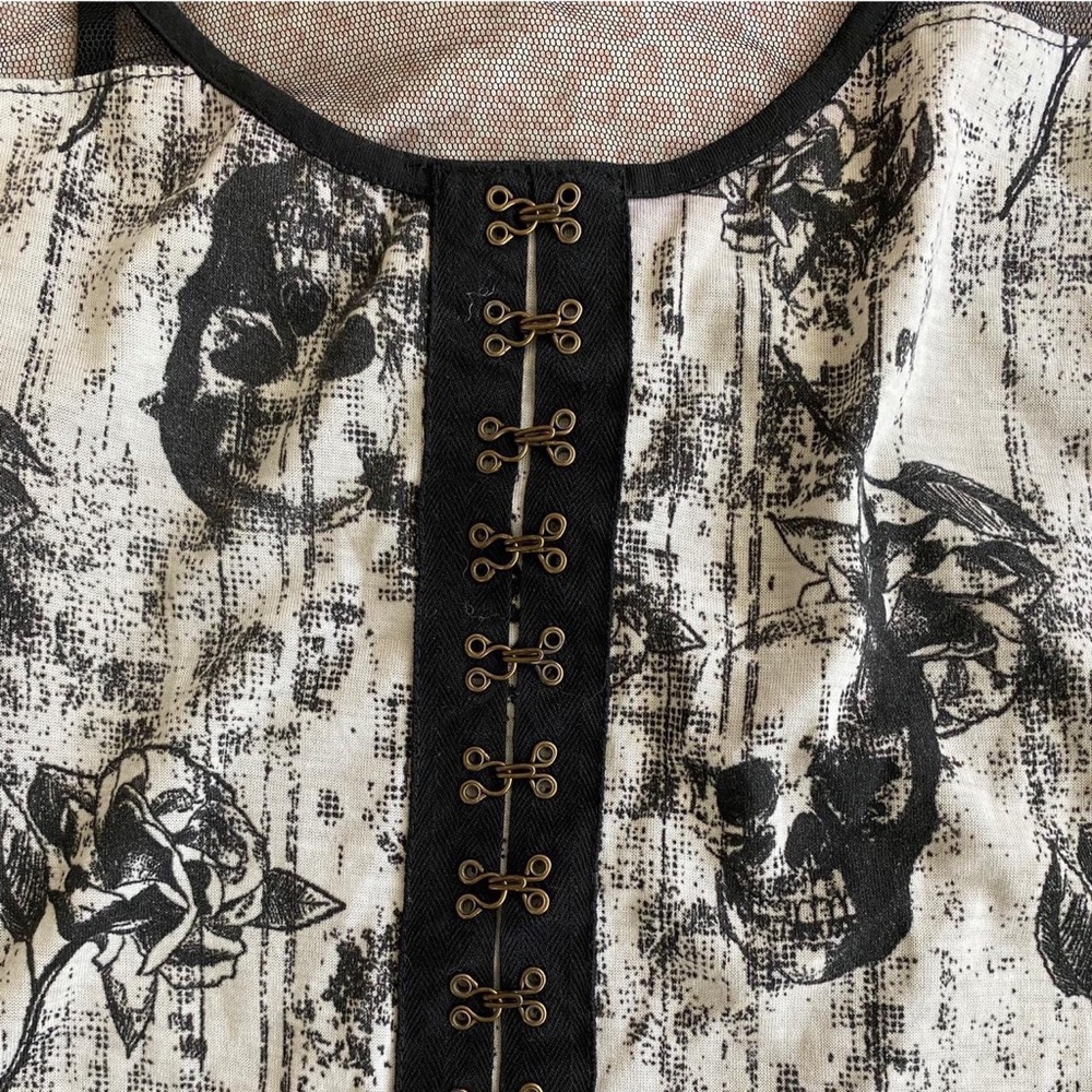 Hot Topic Midnight Hour Sleeveless Top